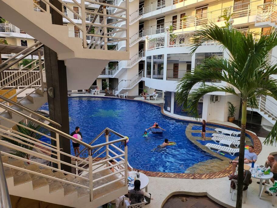 Kandi Resort-Type Spacious 1 Bedroom With Netflix And Free Housekeeping Angeles Eksteriør bilde