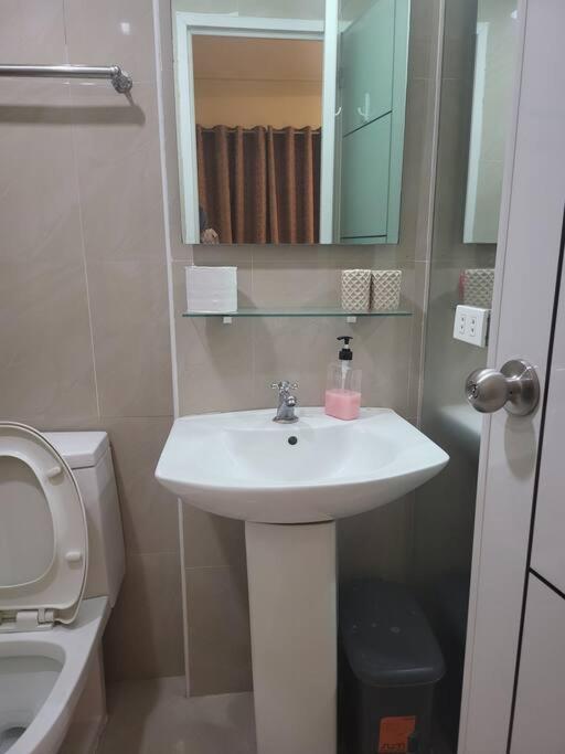 Kandi Resort-Type Spacious 1 Bedroom With Netflix And Free Housekeeping Angeles Eksteriør bilde